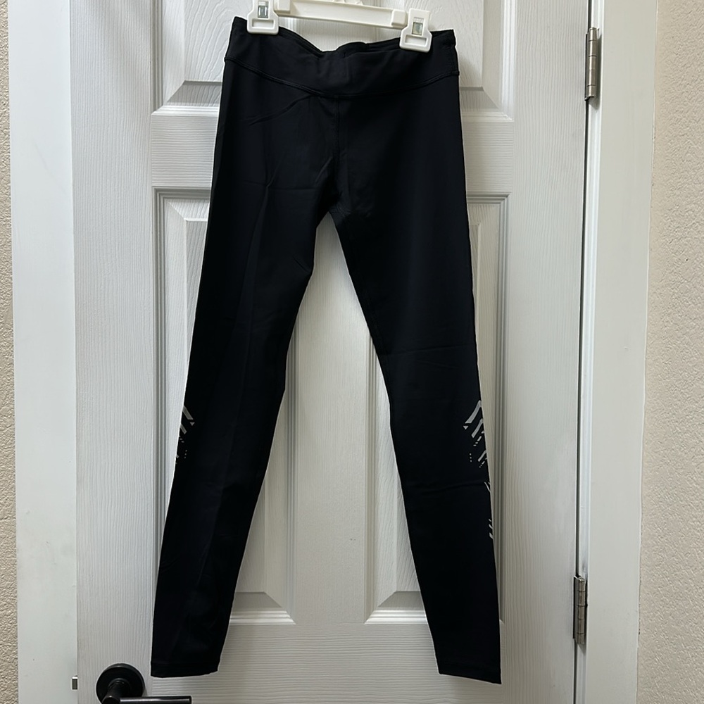 NWOT Ivivva Rhythmic Tights *Black Reflective - Picture 2 of 16